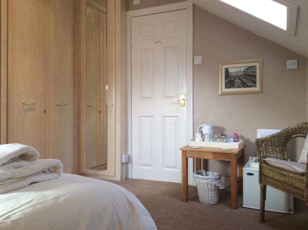 Southlands Guest House Йорк Экстерьер фото