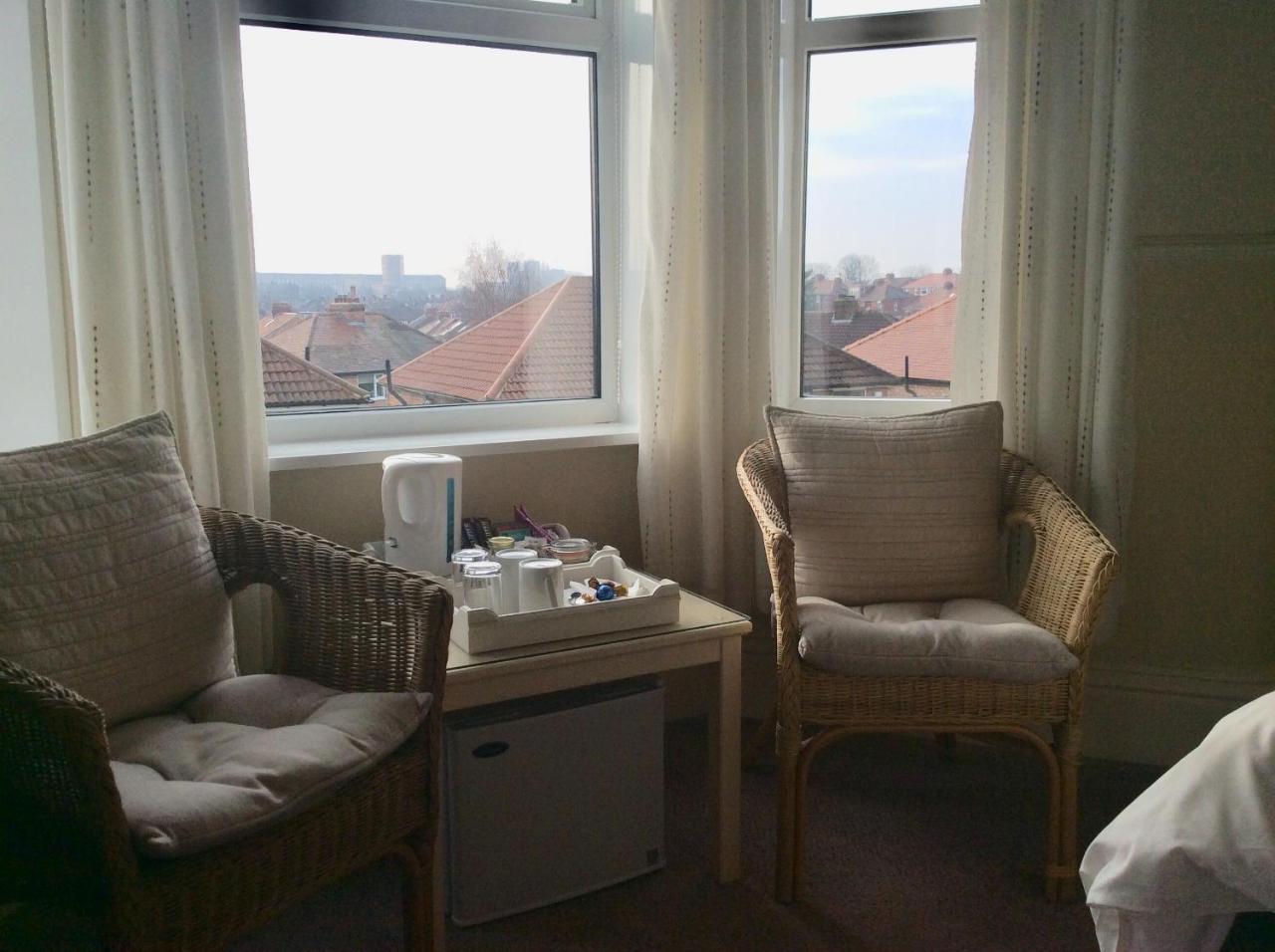 Southlands Guest House Йорк Экстерьер фото